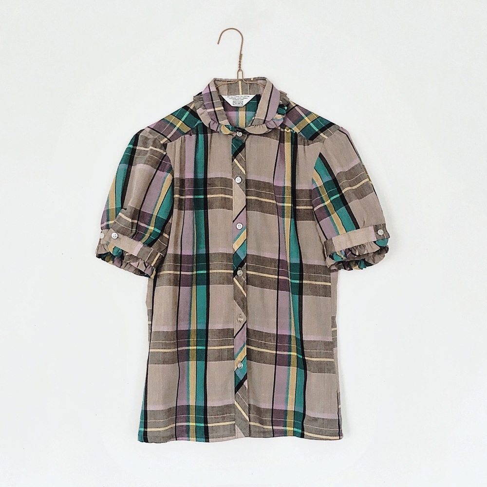 adorable peter pan collar + ruffled sleeves - plaid vtg 70s blouse